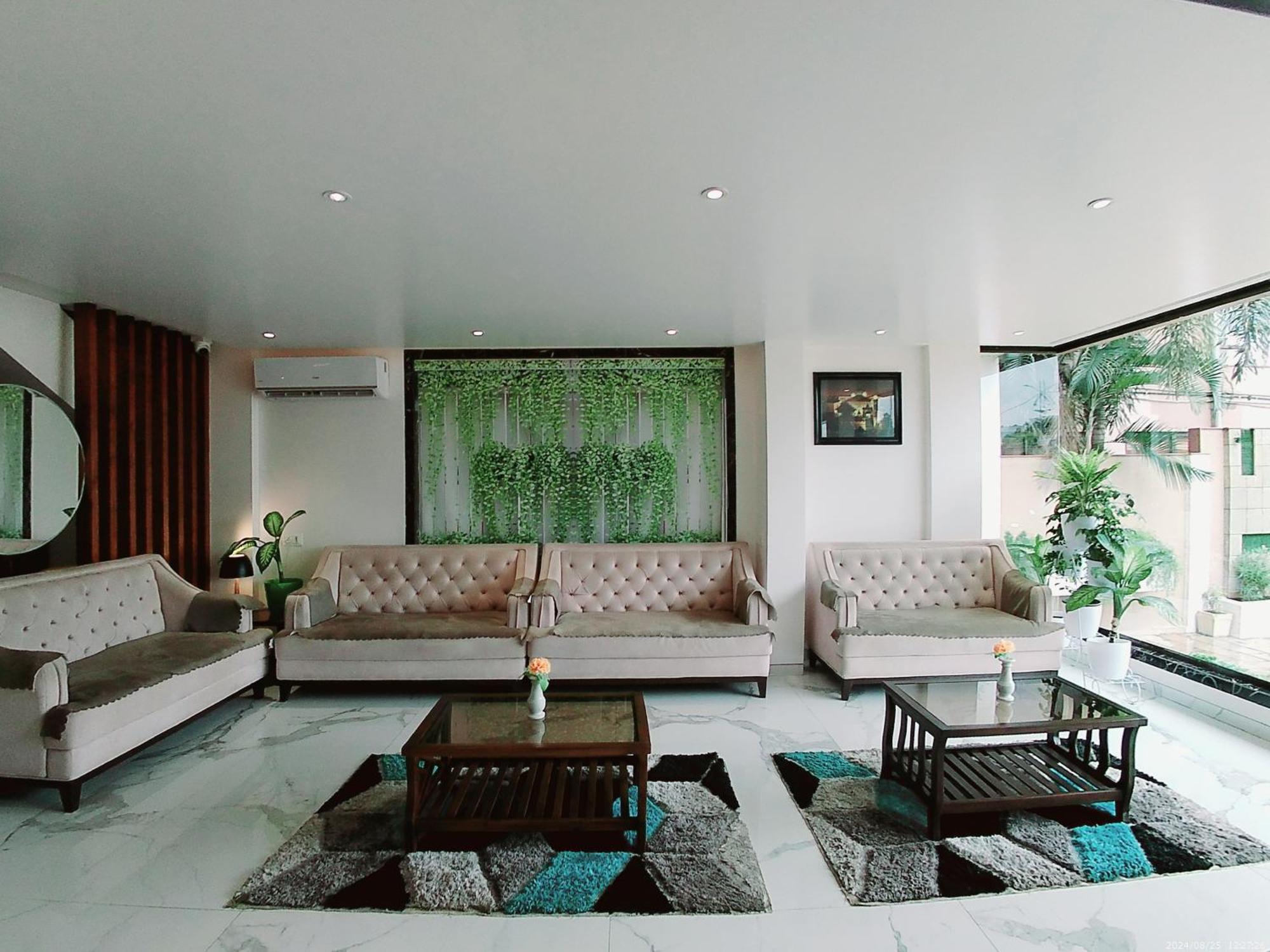 Hotel Sai Pratik, Newly Built Up, Complimentary Shuttle To The Temple Shirdi Exteriör bild